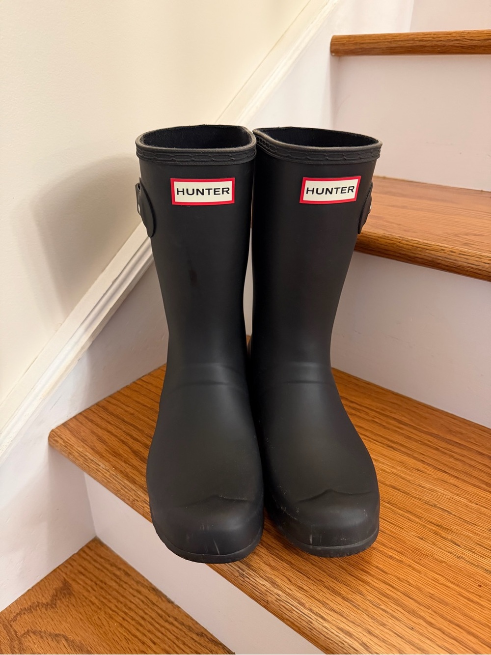 Hunter - Women's Original Tour Short Rubber Boots, Black, Size 8 (Slight Wear)